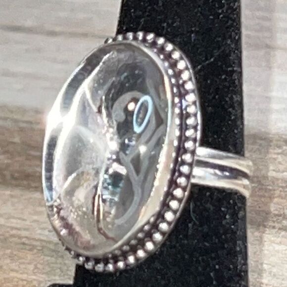 White Topaz Etched Set in 925 Silver Size 6.5 - Picture 2 of 9